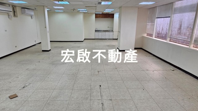 租辦公室中山區純辦高樓層屋況優採光佳獨立空調-宏啟不動產商用租賃 物件大圖