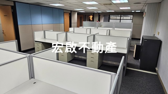 租辦公室信義區純辦大樓門面優屋況佳2隔間含OA-宏啟不動產商用租賃 物件大圖