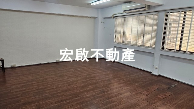 租辦公室中山區屋況優採光佳2隔間獨立空調-宏啟不動產商用租賃 物件大圖