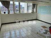 租辦公室中正區高樓層景觀好2隔間獨立空調-宏啟不動產商用租賃租辦公室中正區高樓層景觀好2隔間獨立空調照片5 物件照片5