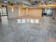 宏啟不動產商用租賃 (104報紙房屋網 買屋 賣屋 租屋 委租 委賣 平台,專業房屋仲介個人網站) 租辦公室松山區玻璃帷幕純辦大樓裝潢漂亮5隔間主打物件照片