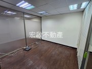 租辦公室中正區純辦大樓屋況優採光佳4隔間-宏啟不動產商用租賃租辦公室中正區純辦大樓屋況優採光佳4隔間照片6 物件照片6