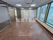 租辦公室中正區純辦大樓屋況優採光佳4隔間-宏啟不動產商用租賃租辦公室中正區純辦大樓屋況優採光佳4隔間照片3 物件照片3