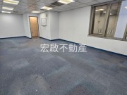 租辦公室信義區玻璃帷幕純辦大樓門面優-宏啟不動產商用租賃租辦公室信義區玻璃帷幕純辦大樓門面優照片2 物件照片2