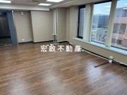 租辦公室松山區玻璃帷幕純辦大樓門面優採光佳1隔間-宏啟不動產商用租賃租辦公室松山區玻璃帷幕純辦大樓門面優採光佳1隔間照片2 物件照片2