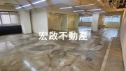 租辦公室松山區玻璃帷幕純辦大樓門面佳4隔間-宏啟不動產商用租賃租辦公室松山區玻璃帷幕純辦大樓門面佳4隔間照片4 物件照片4